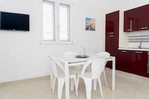 Entrance living
