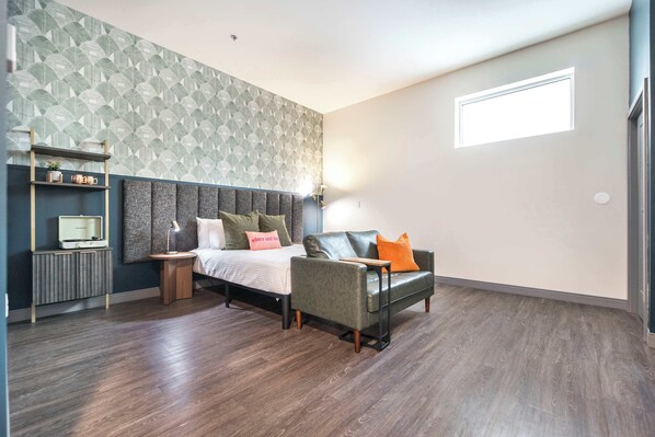Groove into comfort with our Otis Redding studio with a comfortable queen bed 