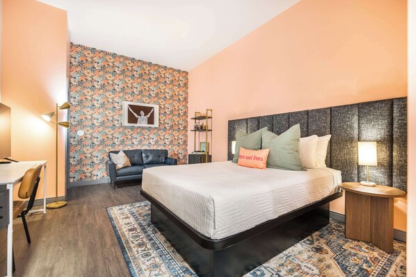 Stay Bold, Stay Iconic – A Little Richard-Inspired Retreat