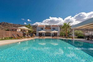 Piscine maison de vacances