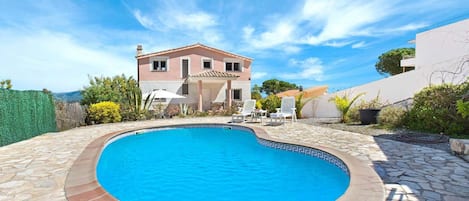 Holiday Home Swimming Pool