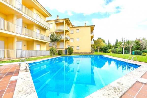 Holiday Home Swimming Pool