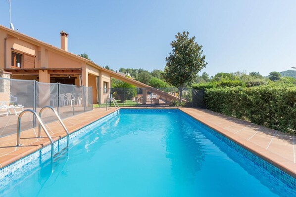 Holiday Home Swimming Pool