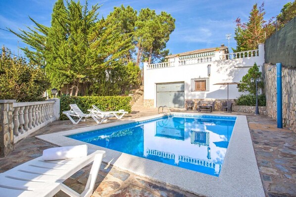 Holiday Home Swimming Pool