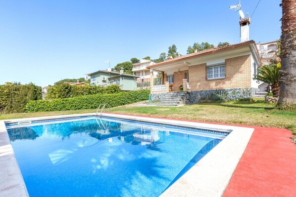 Holiday Home Exterior [summer]
