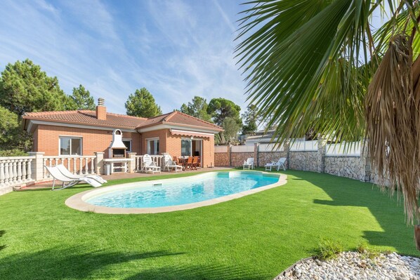 Holiday Home Exterior [summer]