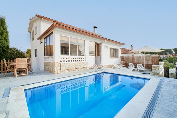 Holiday Home Exterior [summer]