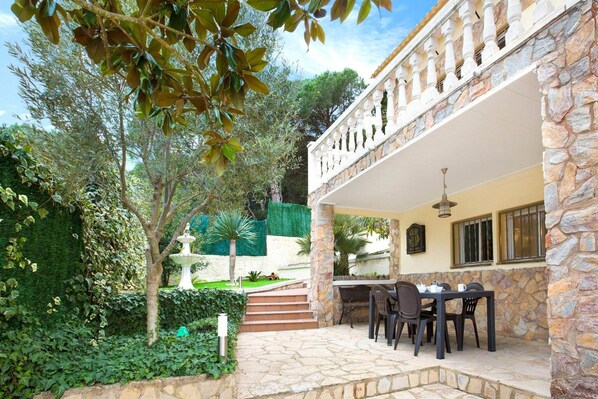 Holiday Home Exterior [summer]
