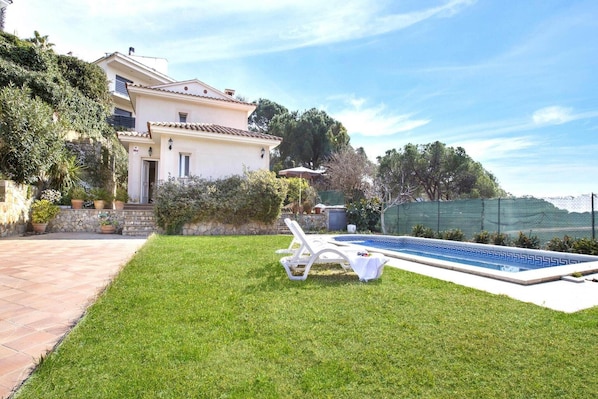 Holiday Home Swimming Pool