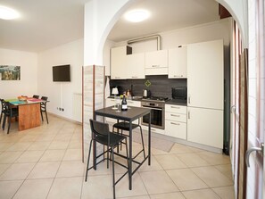 Furniture, Interior Design, Flooring, Floor, Wood, Ceiling, Kitchen & Dining Room Table, Kitchen, Chair, Room