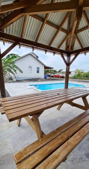 Vue sur piscine