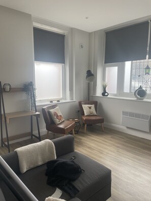 Living Room / Lounge