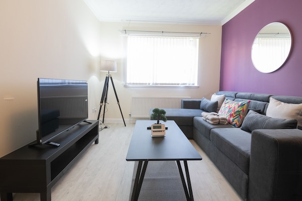 Living Room / Lounge