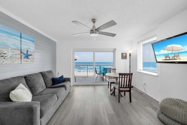 Royal Palms 508
