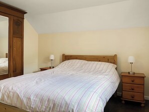 Double bedroom | The Homestead, Leek