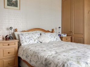 Double bedroom | Cosy Cottage by the Sea, Cromarty