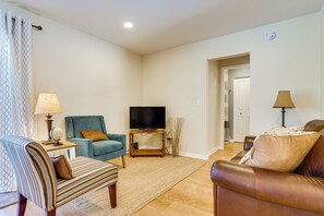 Family Room | Main Level