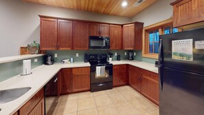 443 Day Springs Rd Kitchen