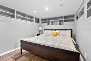  Relax on this cozy King bed after a day of exploring!
