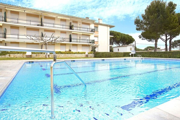 Holiday Home Swimming Pool