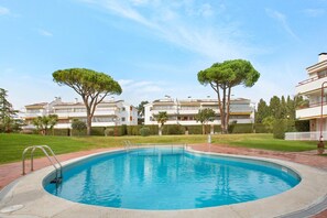 Holiday Home Swimming Pool