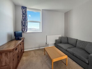Living area | Apartment 33 - Herstmonceux Castle Estate, Herstmonceux