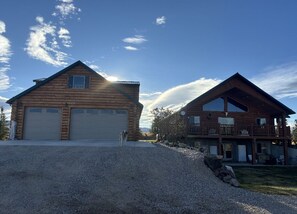 Parking and sidewalk entrance to VRBO.