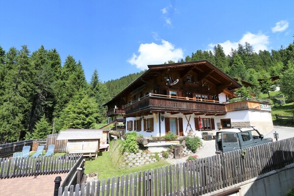 Holiday Home Exterior [summer]
