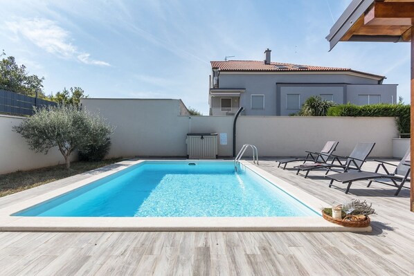 Holiday Home Swimming Pool