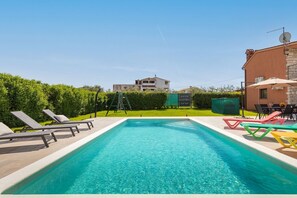 Holiday Home Swimming Pool
