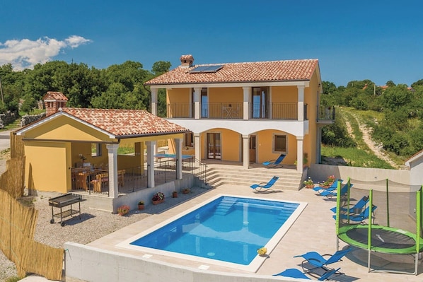 Piscine maison de vacances