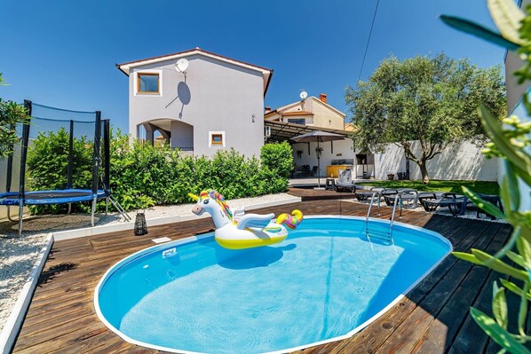 Piscine maison de vacances
