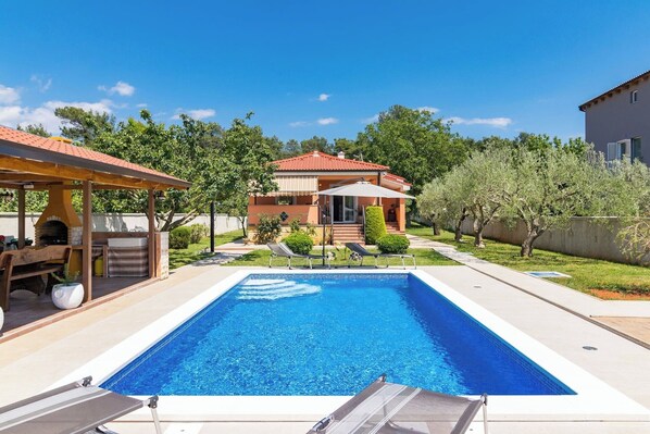 Holiday Home Swimming Pool