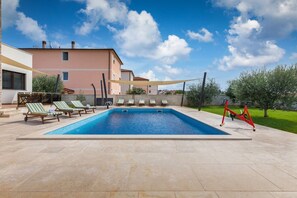 Holiday Home Swimming Pool