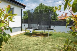 Garden [summer]