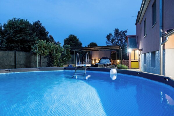 Holiday Home Swimming Pool