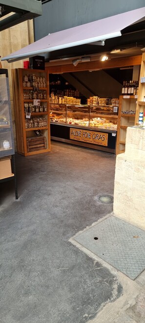 Gift shop