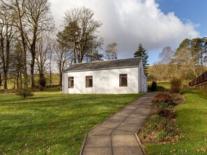 Gras, Baum, Ast, Strauch, Haus, Zuhause, Hütte, Grundstueck, Dach, Ländliches Gebiet