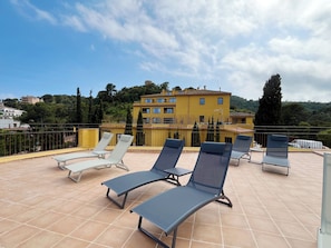 Sundeck