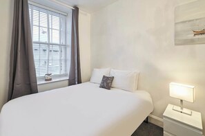 Queen Street Apartment, Amble - Host & Stay