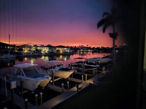 Beautiful sunsets right from your laini or livingroom.