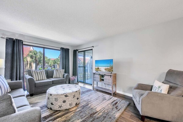 Edgewater Golf Villa 956