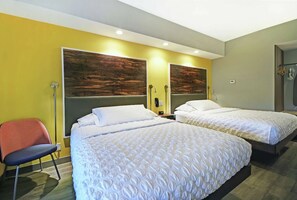 Unit with 2 Queen size beds