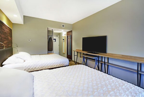 Unit with 2 Queen size beds