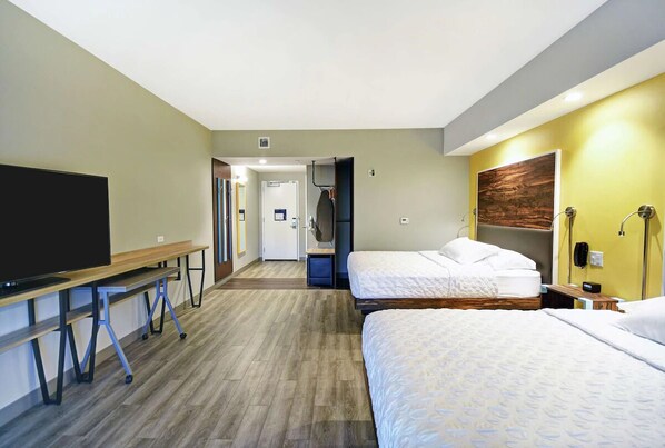 Unit with 2 Queen size beds
