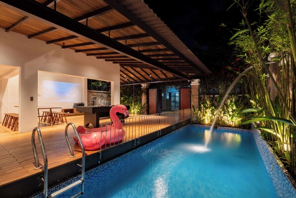 Pool
