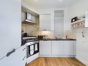 Kitchen (2)
