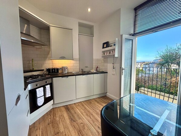 Kitchen (1)