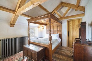 Potters Cottage, Beamish - Host & Stay
