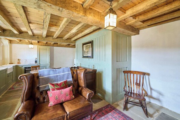Potters Cottage, Beamish - Host & Stay